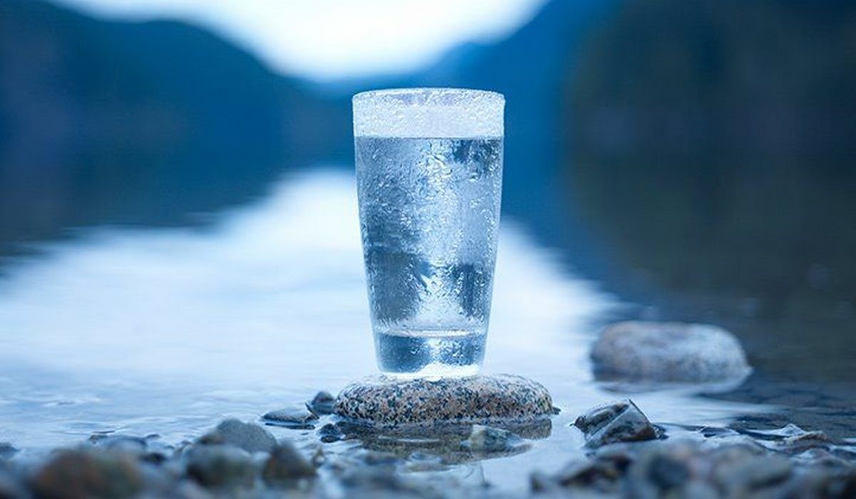 مزایای آب معدنی